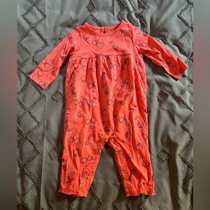 Carter’s Baby Girl Jumpsuit. Size 6 months